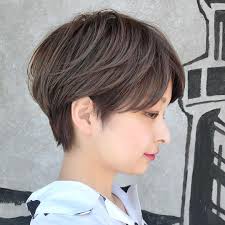 横顔美人ショート 村田勝利 広尾サロンディレクターさんはinstagramを利用しています 横顔美人ショート 可愛いと綺麗を両立させた 大人のショートヘアです 独自のカットで多くの方々お悩みを 解消しています 襟足が収まった ボリュームが落ち着