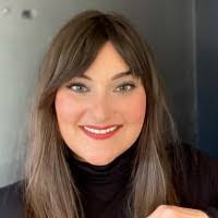 Kay Pugh's Instagram, Twitter & Facebook