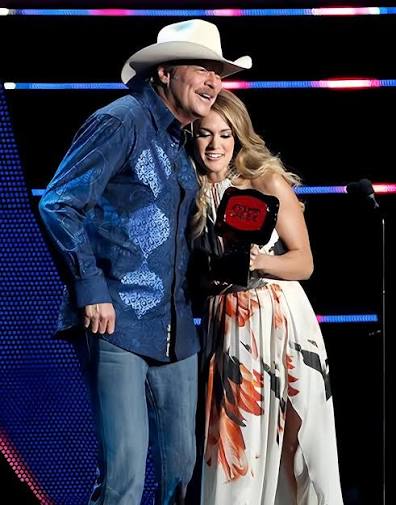 Carrie Underwood will take the stage to honor Alan Jackson at his final show on June 27 at Nissan Stadium in Nashville 🫶 She is one of nearly 20 artists who will