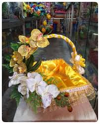 Gubahan hantaran sejadah terkini bertukar menjadi beg tangan #sejadahbentukhandbag gubahan sirih junjung setinggi 50cm menggunakan sirih segar diy bouquet bakul air minuman by doorgift murah batu gajah #surprisebouquet gubahan telekung rimbunan kasih #gubahantelekung. Gubahan Bakul Siap Yana Canopy Gift Hantaran Decor Facebook