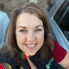 Davis student Noor Witwit and teacher Victor Soria won NATIONAL recognition  for their commitment to improving literacy! Noor and Victor are recipients  of 2017 National 180 Awards which recognize 15 students and