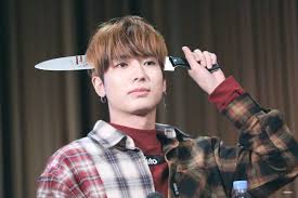 Pentagon Pics Ptgpictures Twitter Yuto Pentagon Pentagon Girl Couple