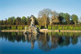 Hotel am rokokogarten is rated very good by our guests. Bayerische Schlosserverwaltung Garten Hofgarten Veitshochheim