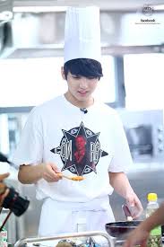 Read article rookie king bts first variety show from the story bts (bangtan sonyeondan) facts,interviews,news,updates,short stories and so on. Jungkook Of Bts The Rookie King Bts Chefs Rap Mons Bday Omg I Love Kookie Chef Jungkook Bts Facebook Bts Jungkook