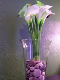 Decorating With A Glass Vase Fake Flowers Decor Fake Flowers Fake Flower Arrangements