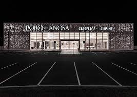 Porcelanosa grupo projects | mariano molina's studio is betting on geometric architecture in this home going to the sea ➤architects mariano molina and juan pedro alias hernandez built a. Porcelanosa Showroom Aldabra