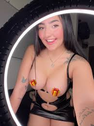 Bri Urdaneta on X: t.coyTl1HN1nYi  X