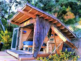 Choose from plastic sheds, metal and wood sheds, storage buildings and small outdoor storage that will help protect valued outdoor items. 21 Welcoming Guest House And Cottage Ideas