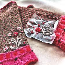 In the knitting for women, you will find models of knitted garments to the spokes, with schemes and descriptions to them. Knit Embroidery Mittens Juju Vail