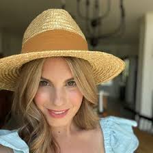 Sara-Lyn Cooper (saralyn1990)