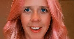 Holly Davies Senior Graphic Designer