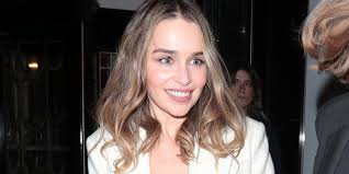 'Game of Thrones' star Emilia Clarke feared dying 'on live TV' after  suffering brain aneurysms