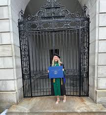 Coral Byrns, DO (@coralemily)