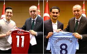 After the criticism of last week's meeting, gã¼ndogan issued a statement defending himself, ã zil and a third player of turkish origin cenk tosun over. German Turks Warn Of Racism In Angry World Cup Post Mortem Arab News Pk