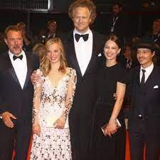 Il film ha ottenuto 2 candidature a premi oscar, 1 candidatura a golden globes, in italia al box office opera senza autore ha incassato 283 mila euro. Perche Opera Senza Autore E Il Film Da Vedere Nel Weekend