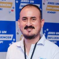 300+ perfiles de «Luis Coronado»