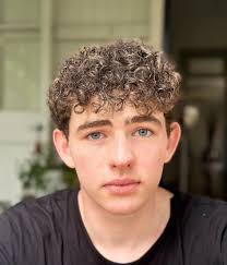 Happy birthday to Finn Little, our Carter !!!🎂🎂🎂