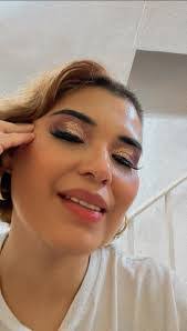 Sandra Colin's Instagram, Twitter & Facebook