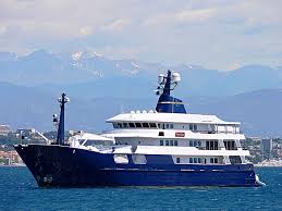 Entrepreneur flavio briatore has had his 63m yacht — force blue — returned by italian police. Ex Formula One Boss Bernie Ecclestone Buys Yacht At Auction The 63m Force Blue