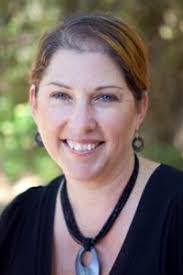 Melissa Classen's Instagram, Twitter & Facebook