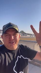 La final de la copa @kartodromooscarcasillas se va a vivir y me di una  vuelta para saludar a mas amigos de los equipos que van a correr el dia de  hoy 🏁