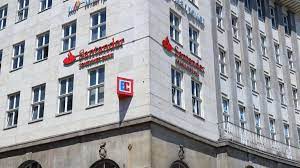 Hier finden sie eine übersicht aller santander consumer bank filialen in hamburg. Kassel Verwirrung Um Offnungszeiten Bei Santander Bank Filiale Kassel