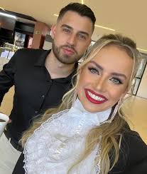 Formando minha irmã @evilinewebber, te desejo todo sucesso do mundo nessa  nova etapa ❤️