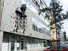 Ab der bushaltestelle bis zum ziel mit öffentlichen verkehrsmitteln fahren. Stiftung Gerhart Hauptmann Haus Wikipedia
