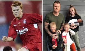 Elvegård har nemlig saksøkt riise for 196.314 kroner, og. Riise Ex Liverpool Defender Daughter Hospitalised After Car Crash
