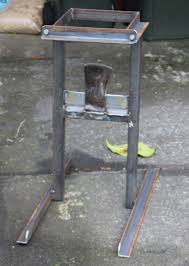 Made This Wood Splitter For A Friend To Chop Kindling Welding Projects Wood Splitter Metal Projects