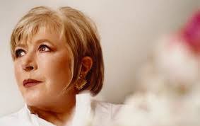 Warren Hatton's Instagram, Twitter & Facebook