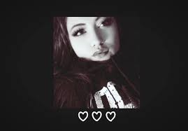 hey if ur a tarot reader let me know!! say something if you're okay with me  texting you!! i need guidance