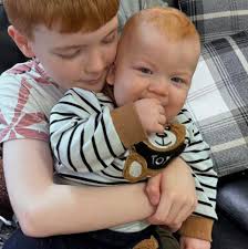 Hello, I am looking to meet some fellow bottle feeding mums. I couldn't  breastfeed for long due to health conditions so I would love some mum  support ❤️