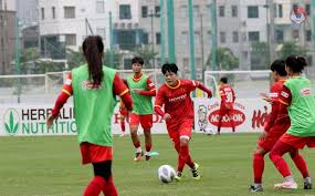 Việt nam chỉ còn đường tấn công và chiến thắng mới có cơ hội giành vé trực tiếp đi world cup. Tuyá»ƒn Ná»¯ Viá»‡t Nam Co 3 Tráº­n Ä'áº¥u Vong Loáº¡i Asian Cup Vao Cuá»'i Thang 9
