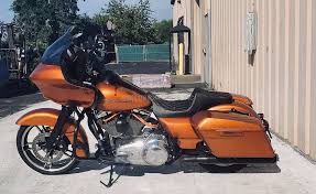 Motorcycle specifications, reviews, road tests. Predator Iii Seats For Touring Models Ss Custom Cycle
