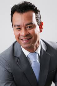 Cerimonialistas das celebridades aportam em Recife