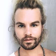 Johnny Levi's Instagram, Twitter & Facebook