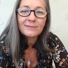 Sandra Cardoso's Instagram, Twitter & Facebook