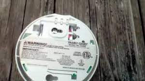 Family gard 83r smoke detector review and testing. Review Of The Family Gard Fg200 Youtube