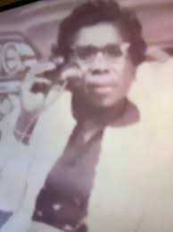 Please help! Can anyone edit this photo taking mother in law out of second  photo and adding to first photo. She passed away back in 2017 from cancer  and never got a