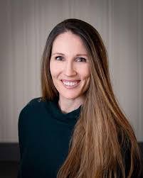 Suzanne Rau's Instagram, Twitter & Facebook