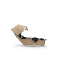 De slaapzak en verzorgingstas zijn in bijpassende kleur los verkrijgbaar. Joolz Geo Camel Beige Expandable Set Buy Now Online