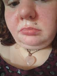 Mi sono appena fatta fare il piercing al Monroe oggi x : r/piercing