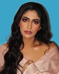نور ستارز Noor Stars On Instagram عجبتكم صورة البروفايل الجديدة New Profile Picture For 2020 Do You Guys Like It Huge Thanks Fr Makeup