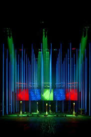 Radiohead In Rainbows Tour Tubos Led Disenos De Unas Escenografia
