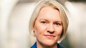 Dave Duggan an t-úrscéalaí as Doire agus Breandán Ó Dufaigh atá i mbun  taighde faoi Choláiste Bhríde, Rann na Feirste.