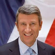 Philippe de villiers, né le 25 mars 1949 à boulogne (vendée), est un haut fonctionnaire, homme adhérent du parti républicain (pr) à partir de 1985, philippe de villiers se présente aux élections. Philippe De Villiers Le Retour Que Nous Souhaitons Photos Facebook