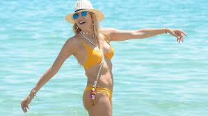 Η αννίτα ναθαναήλ ποζάρει εντελώς γυμνή στα 51 της (pics). Annita Na8anahl Instagram H Se3y Fwtografia Poy Kobei Thn Anasa Alphafreepress Gr