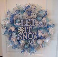 This large wreath is created in 3 layers: Blue Christmas Wreaths Christmas Wreaths Deco Mesh Christmas Wreaths Christmas Mesh Wreaths