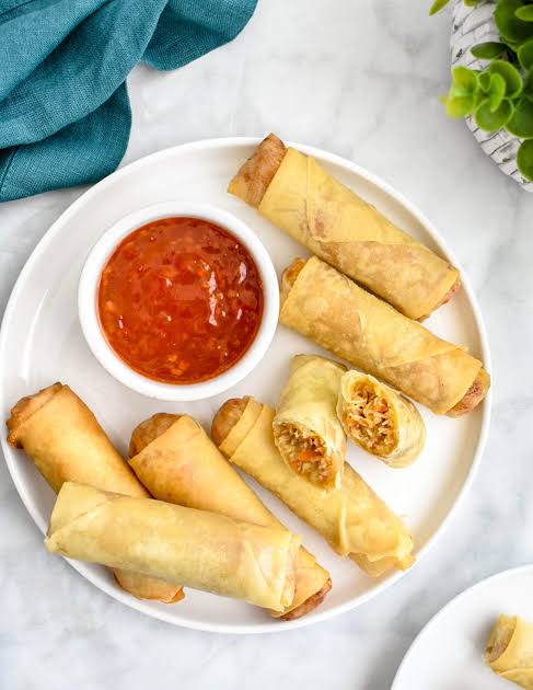 SPRING ROLLS VEGGIES  (6 pieces )